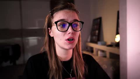 ileanacampbel online show from September 18, 4:27 am