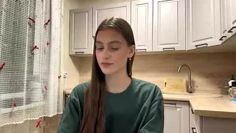 Sophie online show from March 4, 3:20 pm