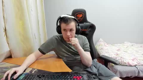 iliaskris online show from November 15, 11:39 pm