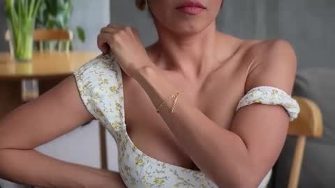 Kloe online show from April 22, 8:49 pm