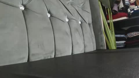 Sandrah online show from December 16, 4:30 am