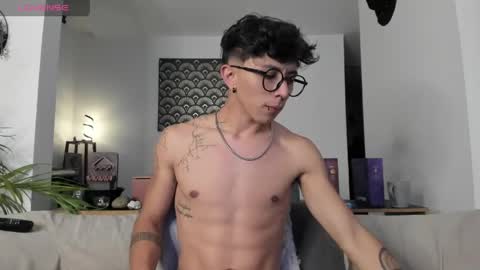 IM  THOMAS online show from May 28, 12:52 am