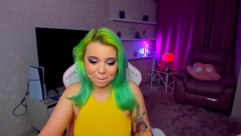 Snapshot of im__youre_sunshine chatting on September 24, 7:09 pm Roxy online show from September 24, 7:09 pm