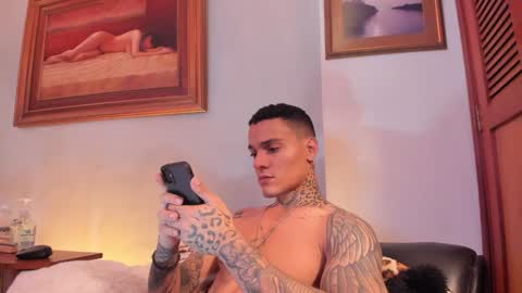 im_dominike online show from January 29, 2:19 am