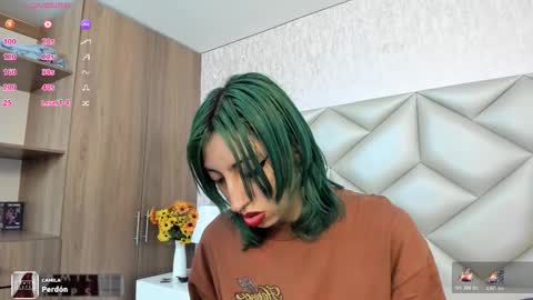  Im Gaia online show from November 28, 2:57 pm