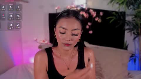 Isa online show from February 6, 8:22 pm