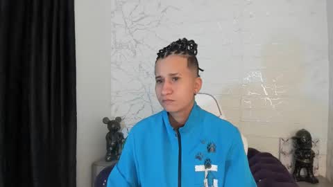 im_milan_rs online show from February 24, 12:09 am