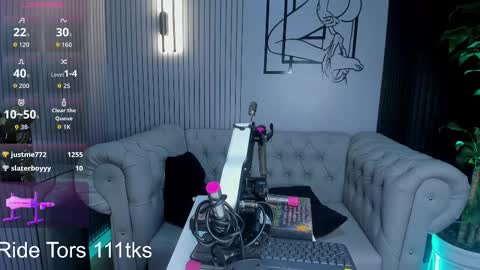 Snapshot of im_perla chatting on October 5, 3:26 am Perla online show from October 5, 3:26 am