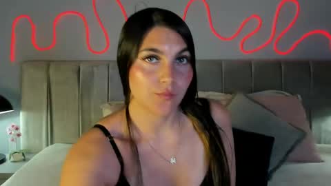 Val online show from April 28, 11:47 am