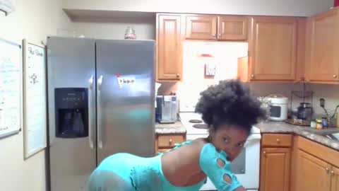 Snapshot of iman_love chatting on December 5, 4:17 pm iman_love online show from December 5, 4:17 pm