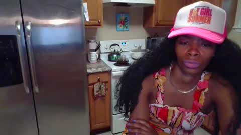 Snapshot of iman_love chatting on September 15, 10:11 pm iman_love online show from September 15, 10:11 pm