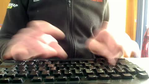 Aussie Guy online show from August 3, 1:18 am