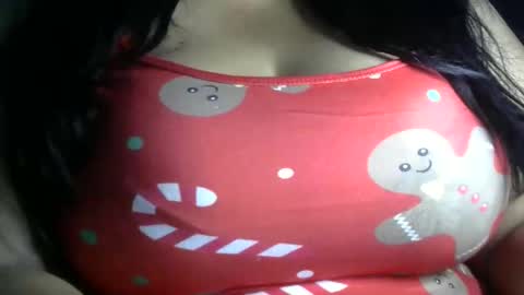 mia latina online show from November 25, 2:05 pm