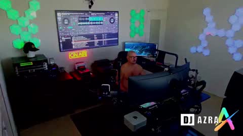 Snapshot of imdjazra chatting on January 11, 5:07 pm DJ Azra online show from January 11, 5:07 pm