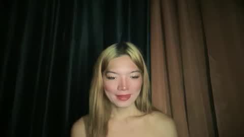 Mika online show from April 14, 8:17 am