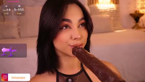 Leana online show from August 3, 10:27 pm