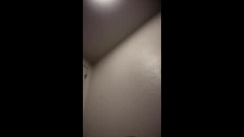 imlightskn online show from March 10, 4:35 pm