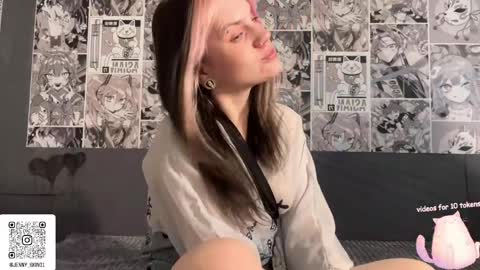 Sam and Jen online show from April 23, 12:02 pm