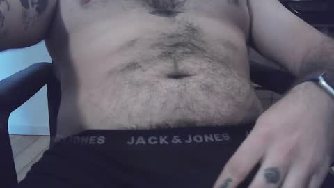 imnothuman22 online show from November 20, 12:15 pm