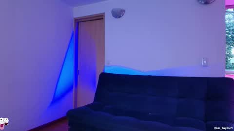 TAYLOR  online show from September 26, 10:18 pm