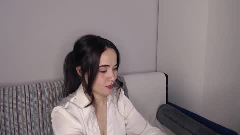 Lin online show from November 14, 8:00 pm