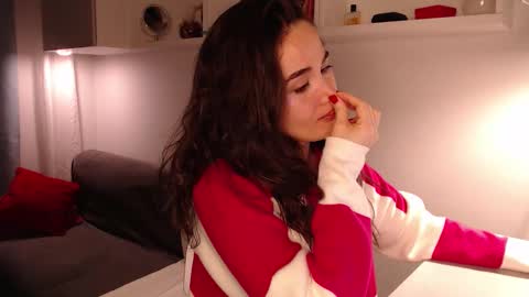 Lin online show from September 22, 7:29 pm