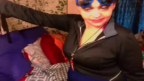 indian_blaze00 online show from December 4, 1:14 pm