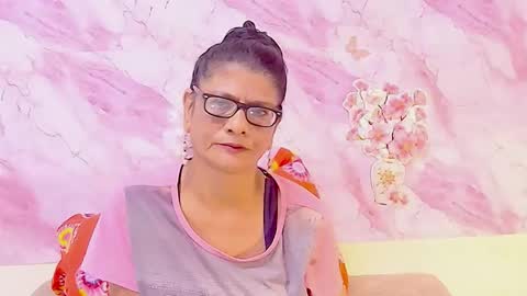 Femiez online show from February 2, 5:37 am