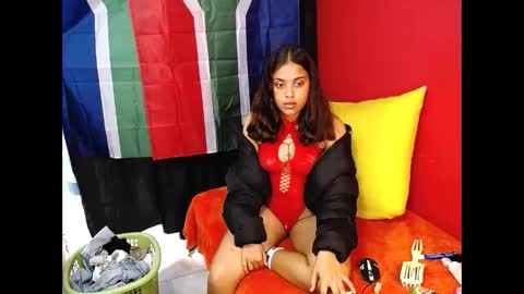 indianmaxine07 online show from April 24, 7:43 am