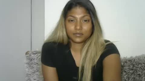 indianqtpie6 online show from October 13, 6:10 pm