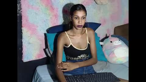 indianqueen5 online show from November 29, 9:33 pm