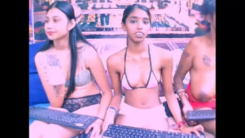 indiansexyslender4u2luv online show from March 3, 9:11 am