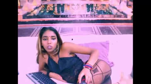 indiansexyslender4u2luv online show from February 27, 9:18 am