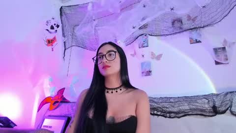 Luna  online show from October 13, 1:18 am