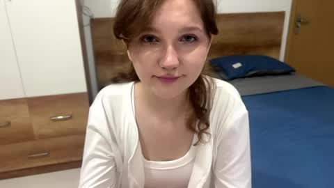 Viola online show from May 28, 6:39 pm