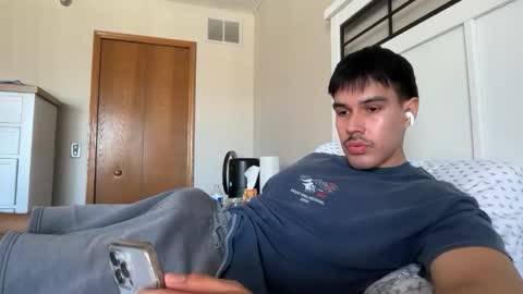 Lucas online show from April 21, 5:42 pm