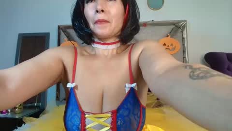            online show from October 31, 1:55 pm