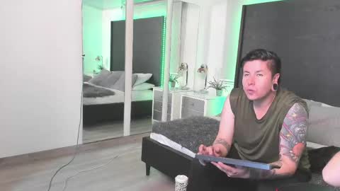 inkedsinners_ online show from May 19, 12:23 pm