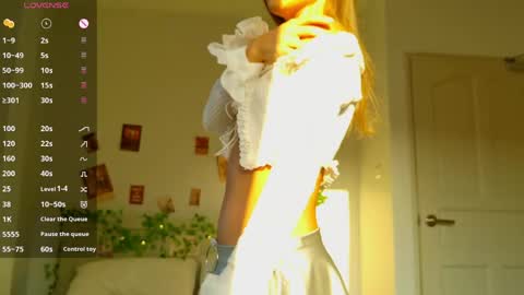 Mila Reef online show from March 20, 12:15 am