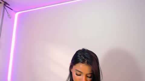 Abril online show from February 21, 9:32 pm