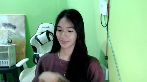 Reign online show from November 12, 8:44 pm