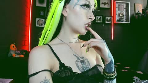 Snapshot of insania_999 chatting on February 3, 8:57 pm SANIA online show from February 3, 8:57 pm
