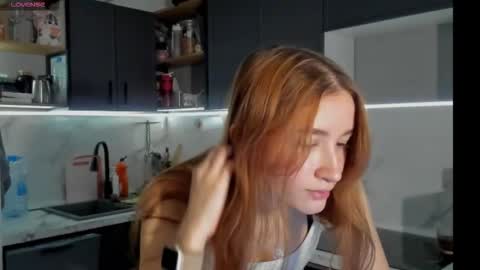 Bernadette  Join  online show from December 3, 1:26 am