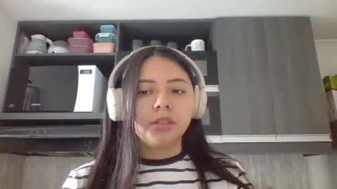 Iris 3 online show from December 5, 3:21 pm