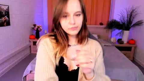 IreneBailey online show from October 29, 9:33 am