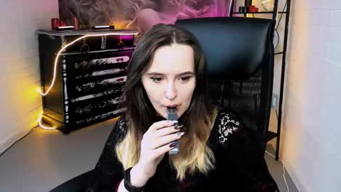 IreneBailey online show from November 8, 9:45 am