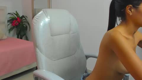 iris8_ online show from November 7, 12:29 pm