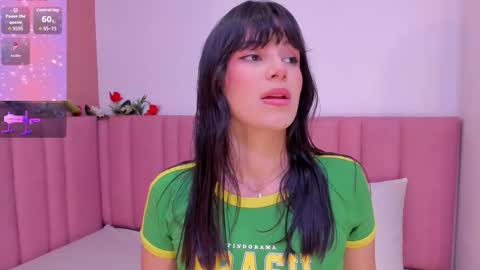 iris_cuteface online show from March 14, 12:20 pm