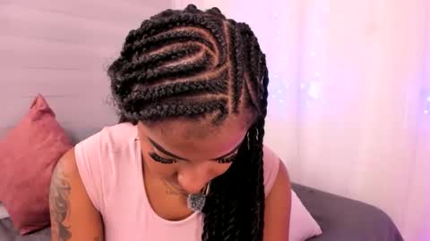 iris_hottt0 online show from April 9, 2:37 am