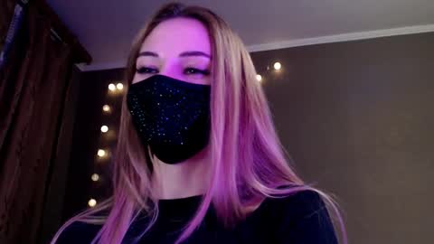 Lily online show from January 9, 3:50 pm